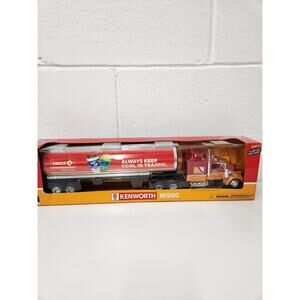 New Ray 2020 Circle K Tanker Truck Kenworth W900, 1:43 DieCast W/Plastic Series1